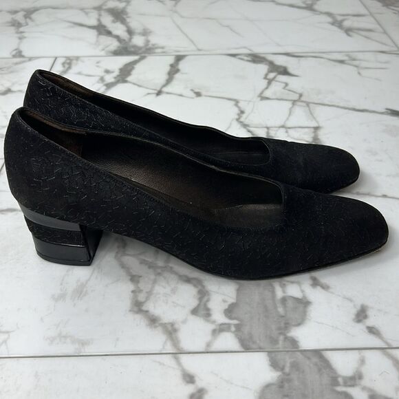 Vintage Salvatore Ferragamo Black Suede Block Heels with Squiggly Design Size 10 - Picture 4 of 11